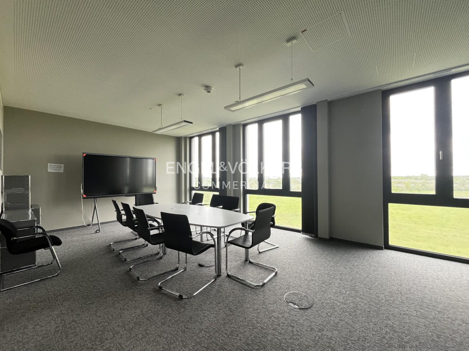 Moderne Bürofläche nahe BER