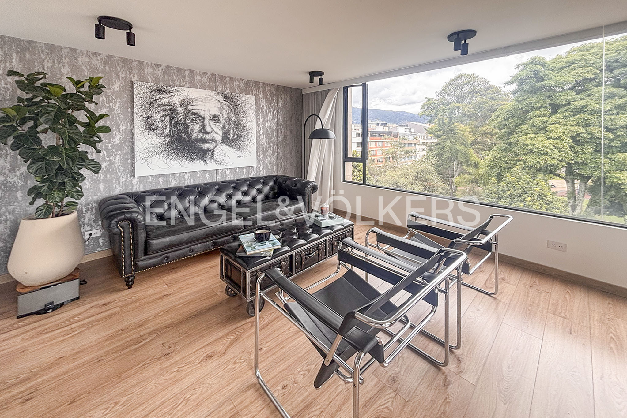 Moderno apartamento con vista verde en Chicó Navarra