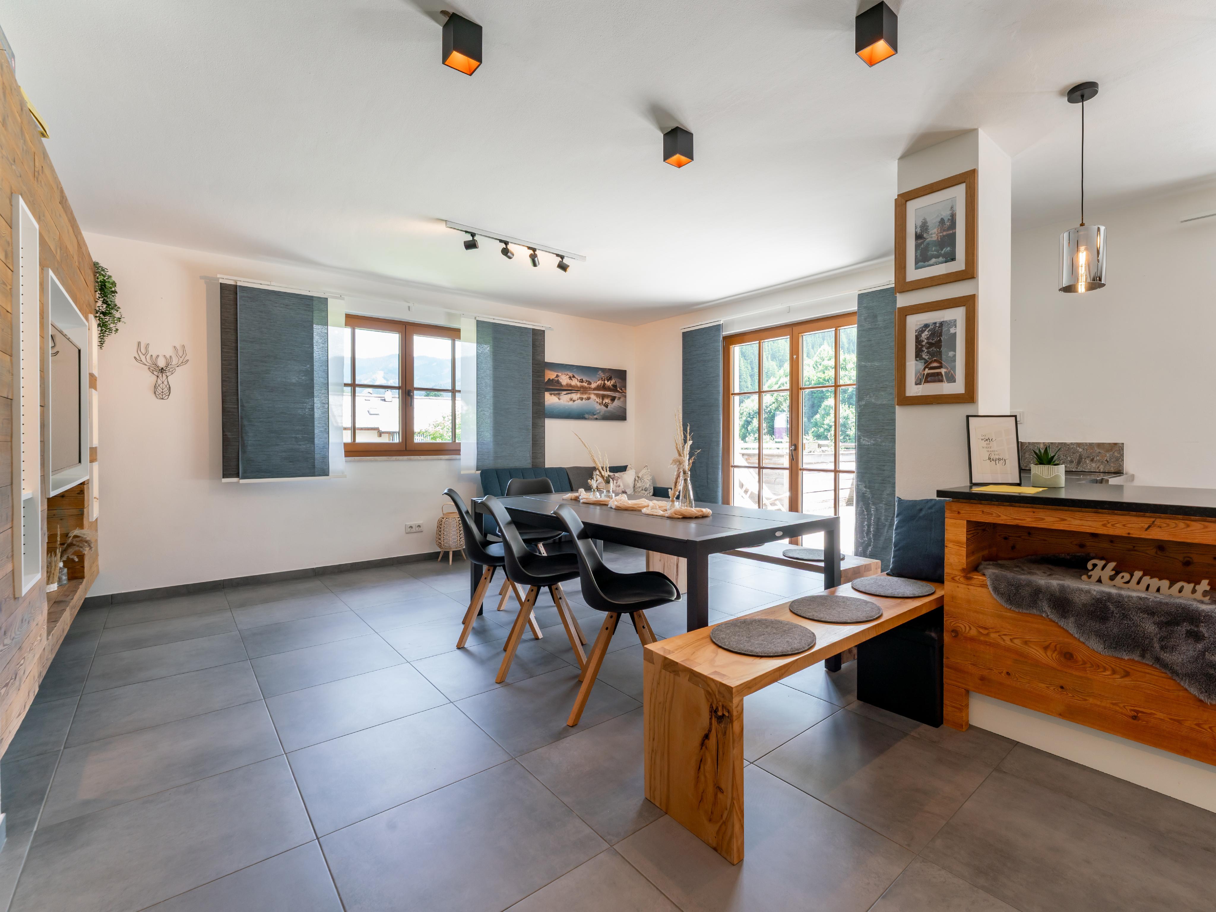 Attractive detached house with granny flat for tourist use