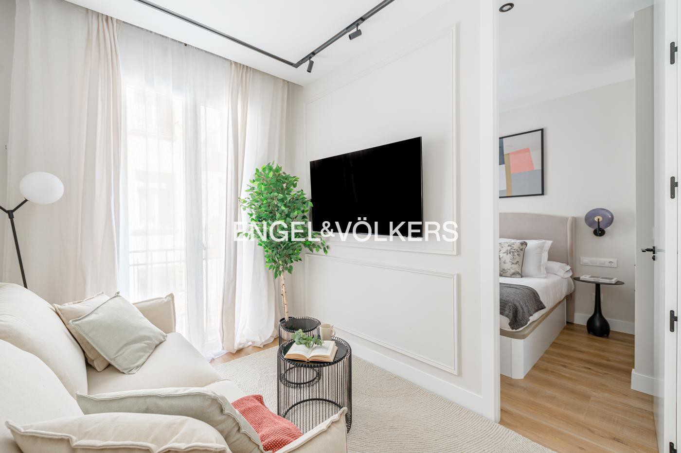 Lovely refurbished flat in Lista