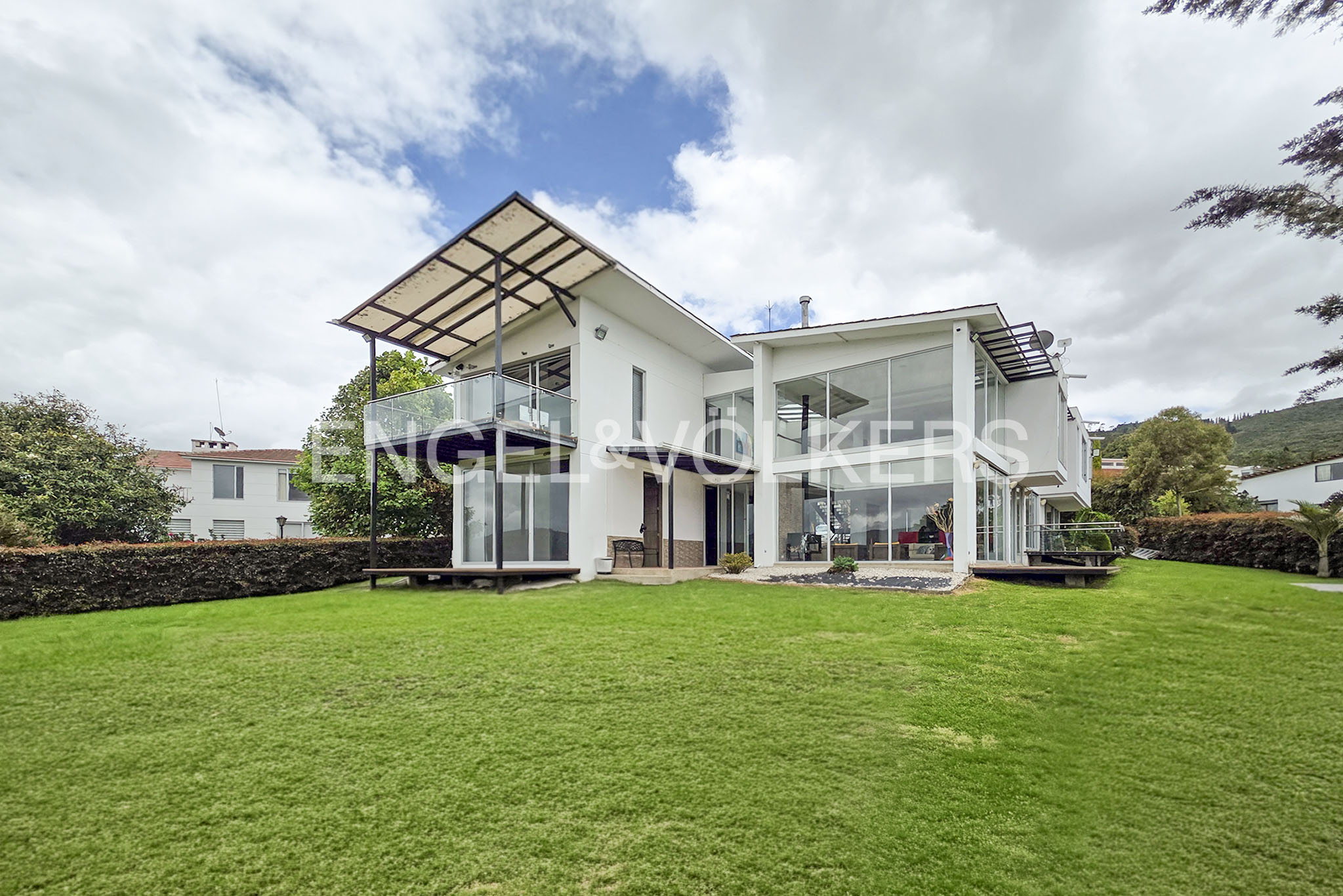 Moderna casa para arriendo en Sopó