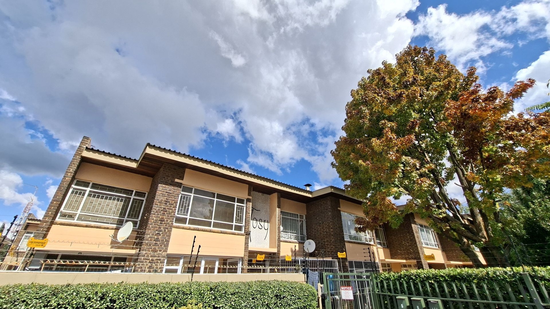 Spacious 2-Bedroom Apartment in Central Potchefstroom