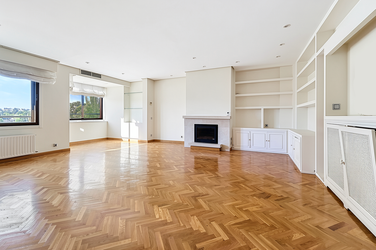Apartment in an Exceptional Residential Development in Mirasierra [KI-modifiziert]