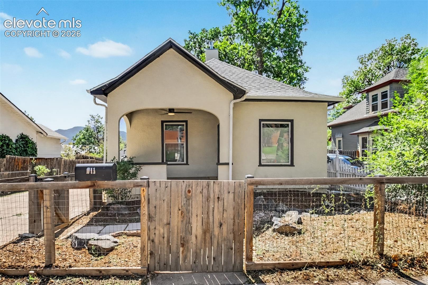 Charming 3BR Home Plus Detached Tiny House Retreat