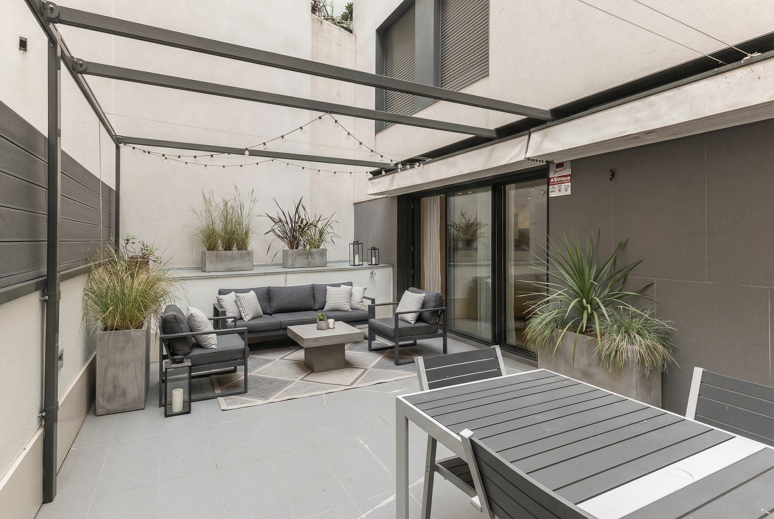 Modern apartment with terrace in Sant Gervasi