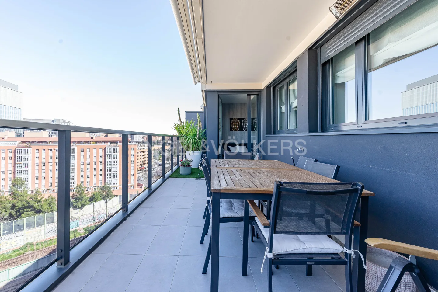 Luxurious flat with terrace in Delicias District