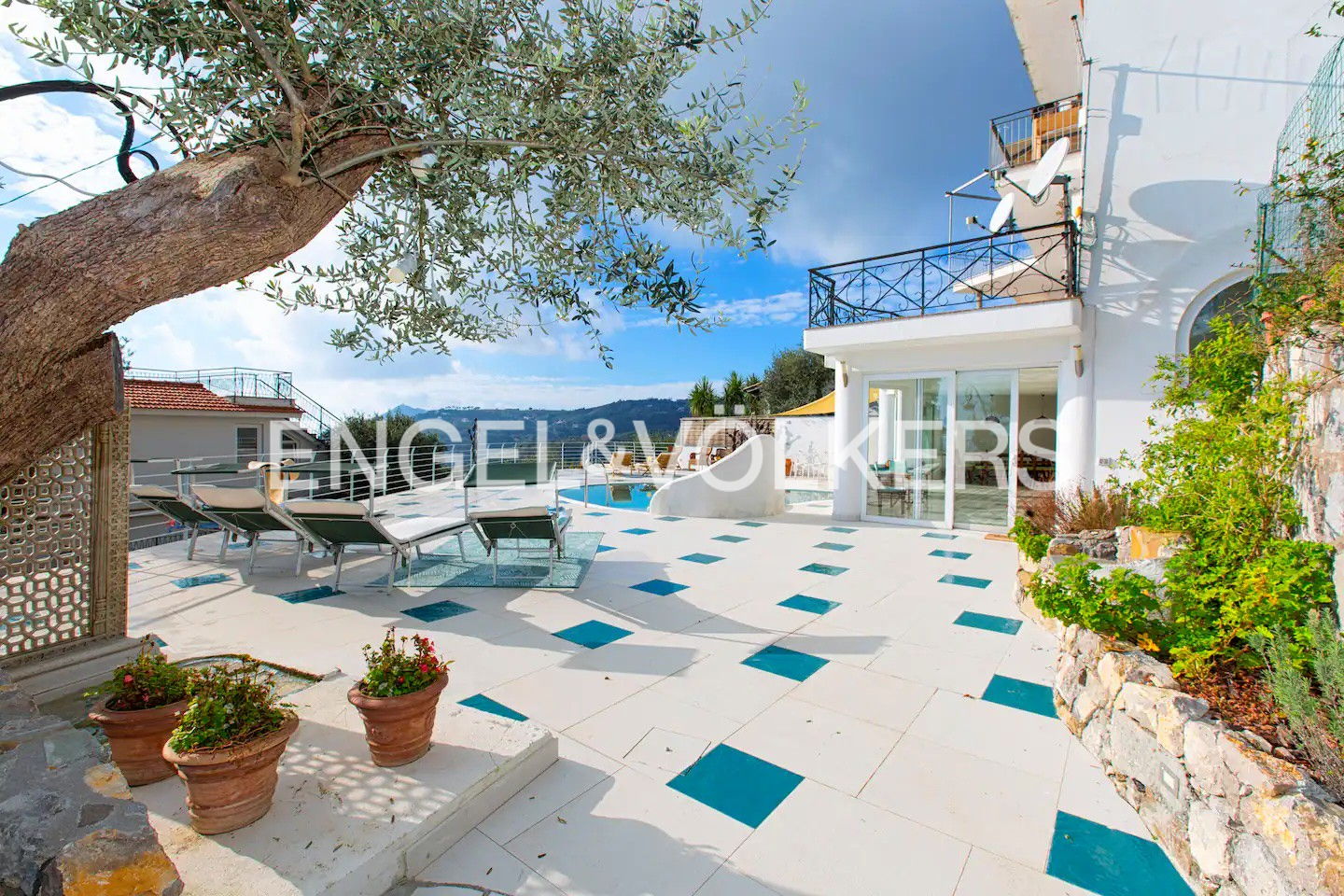 Casa Majolica - Majolica Design with Sea View Pool