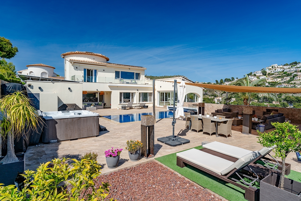 Modernised Seaview Villa in El Portet, Moraira