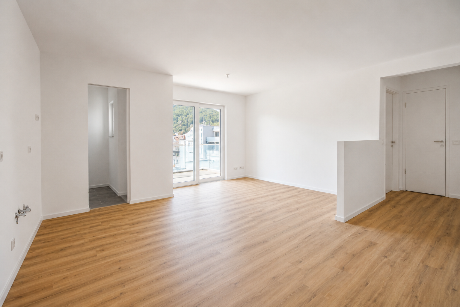 Hochwertige 3-ZKB-Wohnung mit Westbalkon und Aufzug in zentrumsnaher Lage!