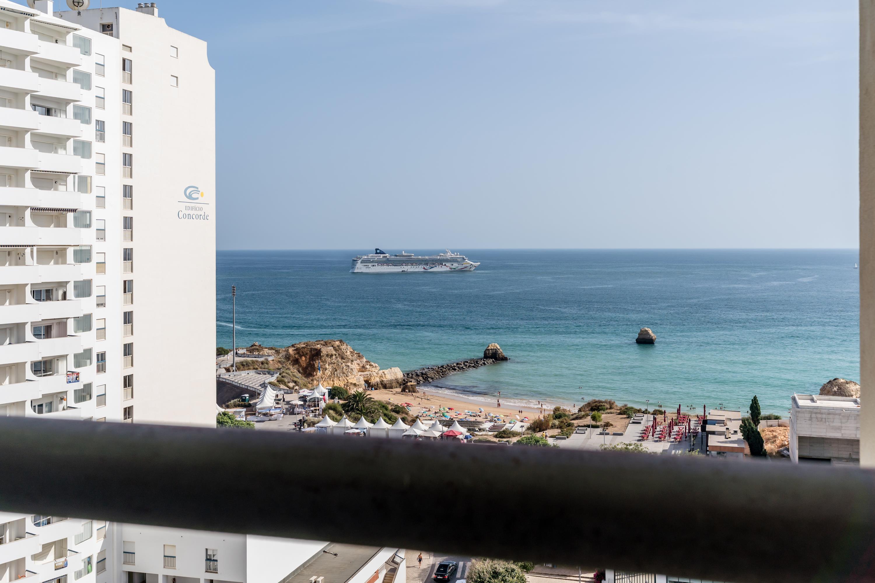 T1+1 Bedroom with sea view in Praia da Rocha, Portimão