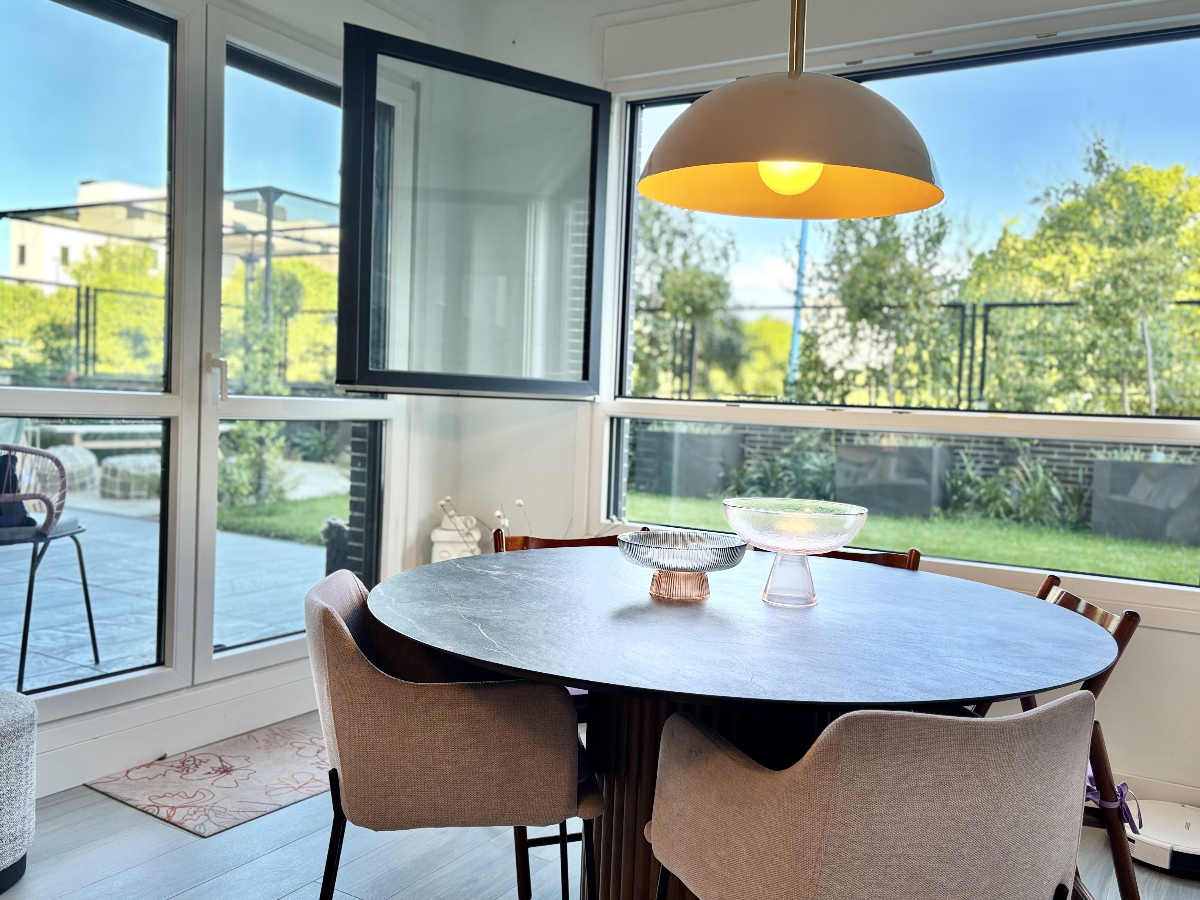Stylish new-build ground floor with 90 m² garden, in Leganés