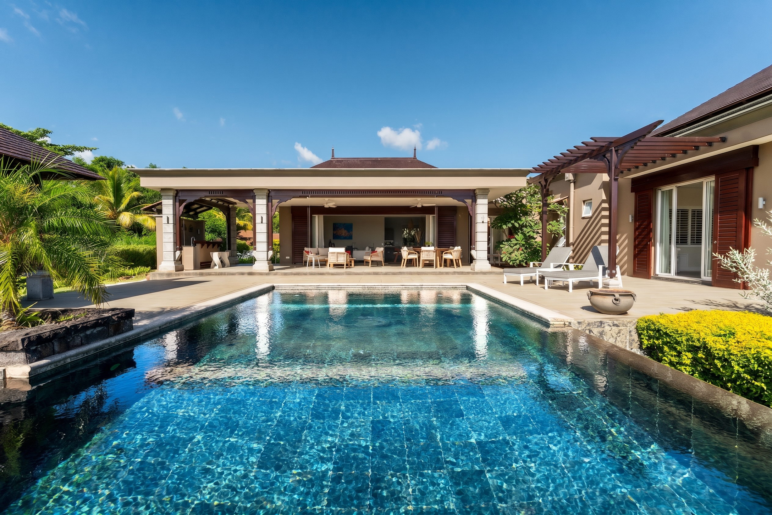 Contemporary Single Storey Villa with Sunset Views