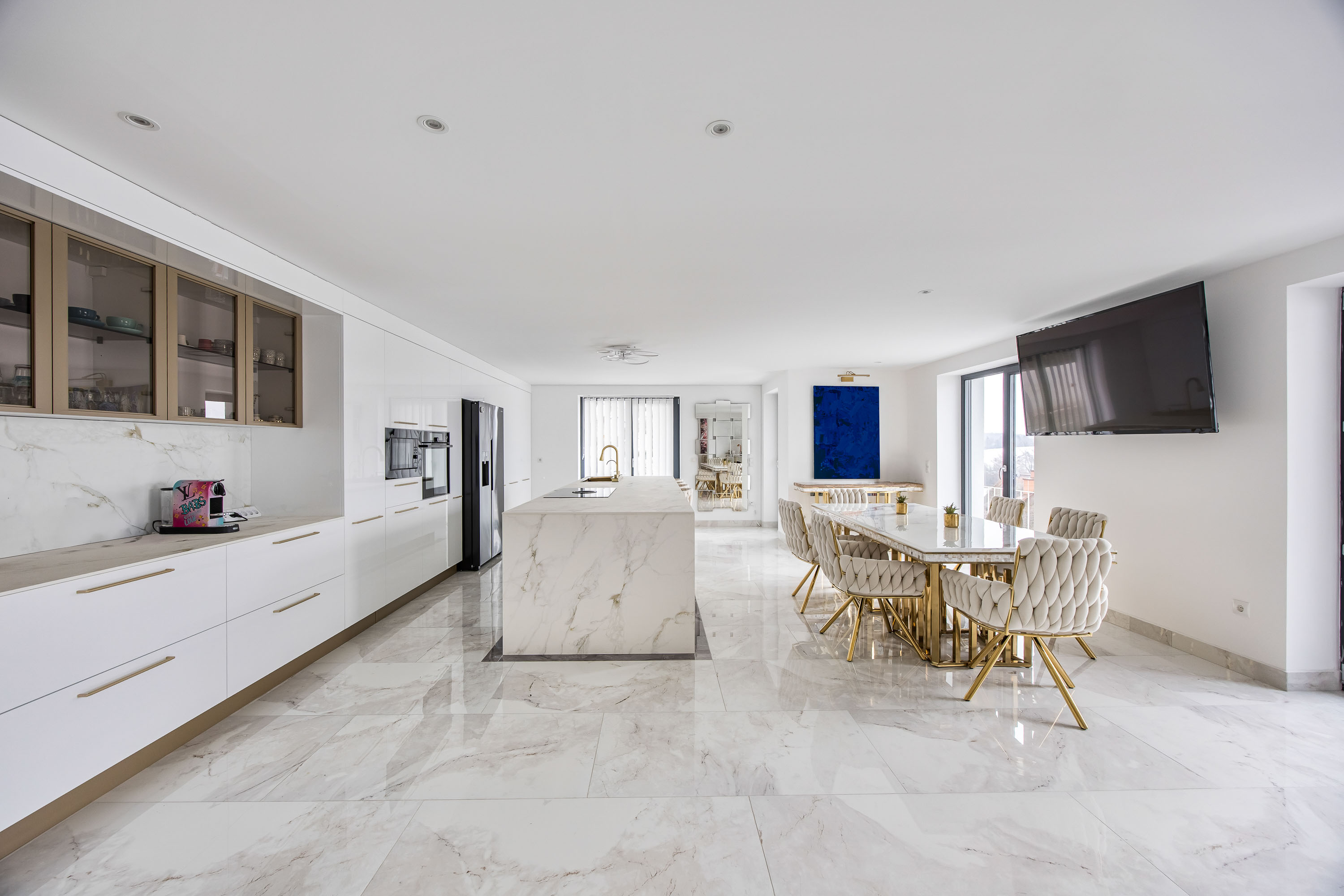 Architektenvilla in Aurachtal – Exklusives Wohnen mit Raum für Ihre Vision