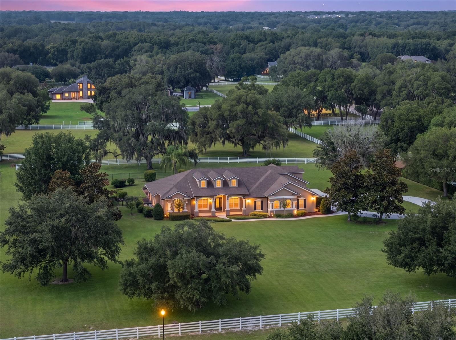 Luxurious  and Private  Country Estate