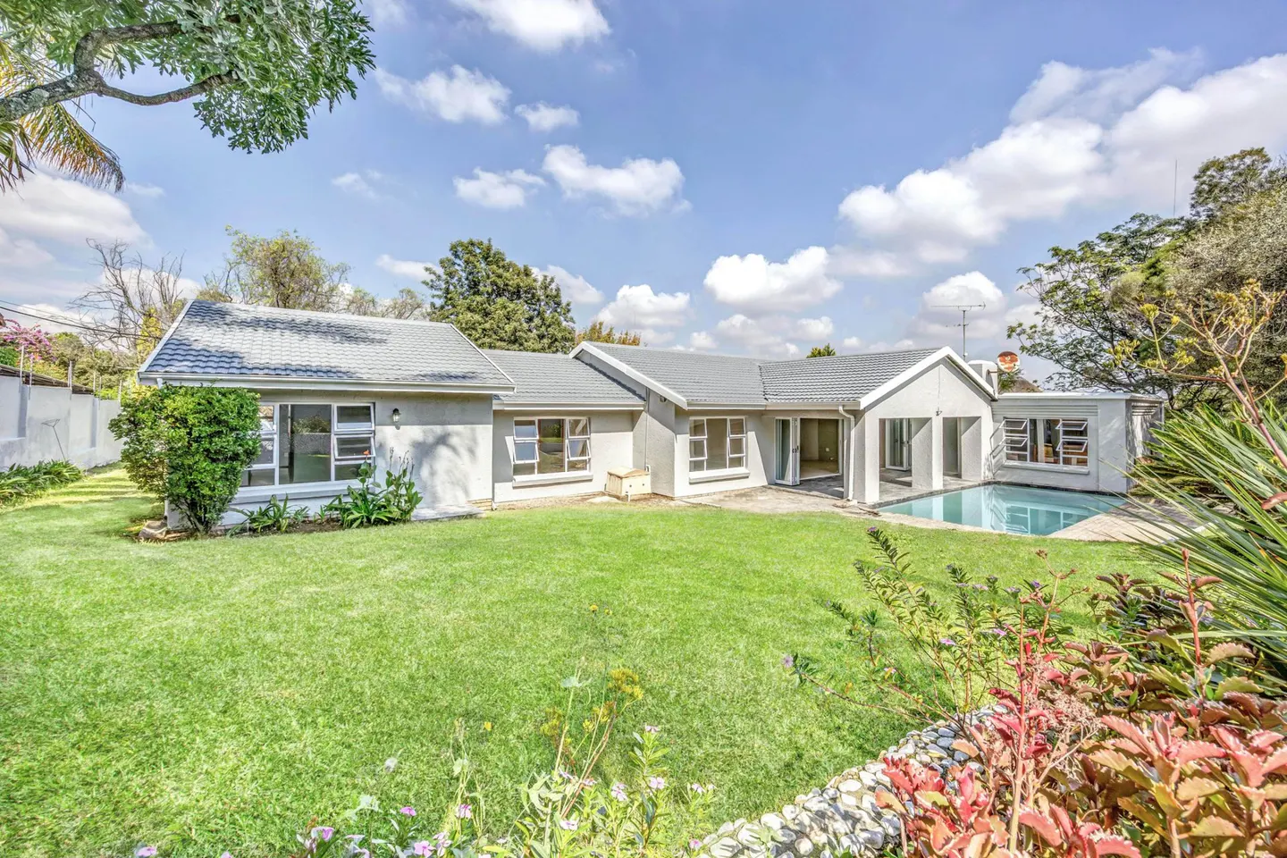 19 Felicity Crescent Douglasdale (35).JPG