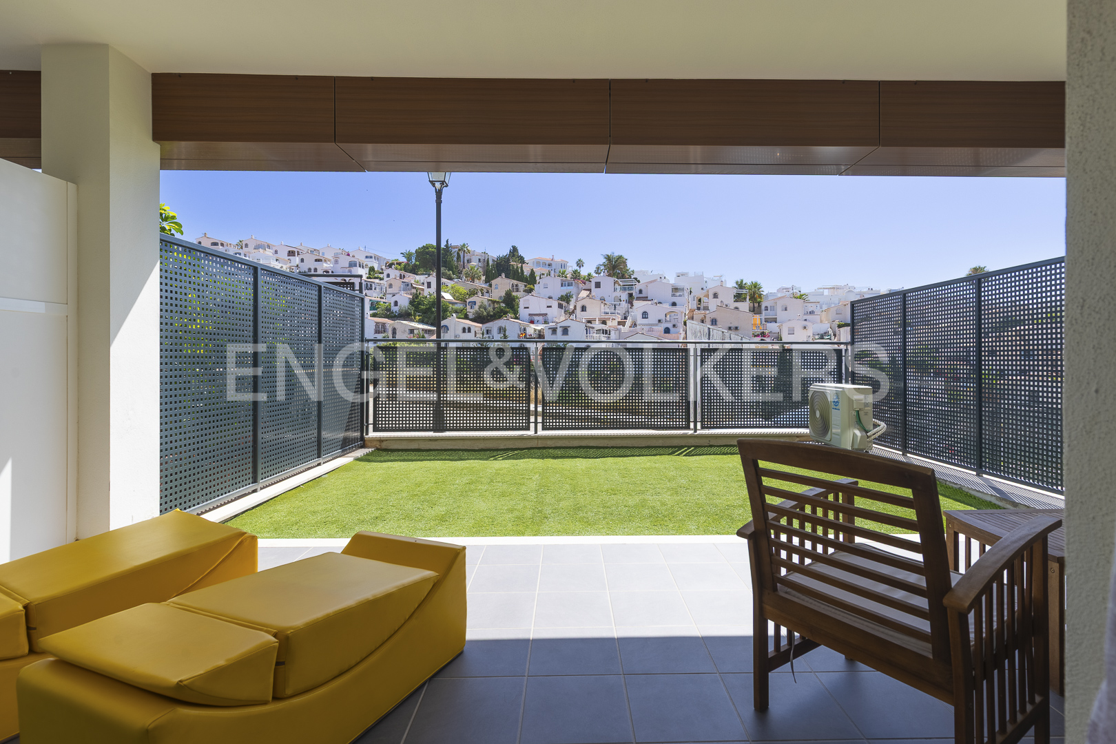 Elegance, light, and comfort with an ACTIVE TOURIST LICENSE