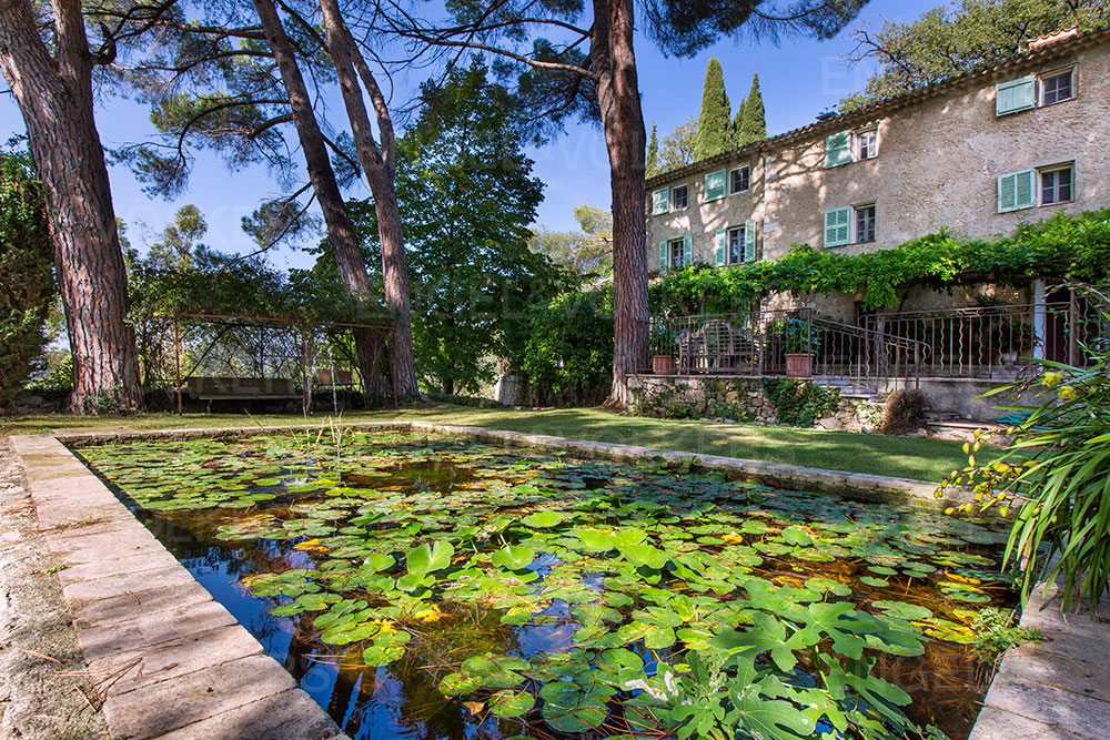 Seltene authentische provenzalische Domäne in der Nähe von Cannes