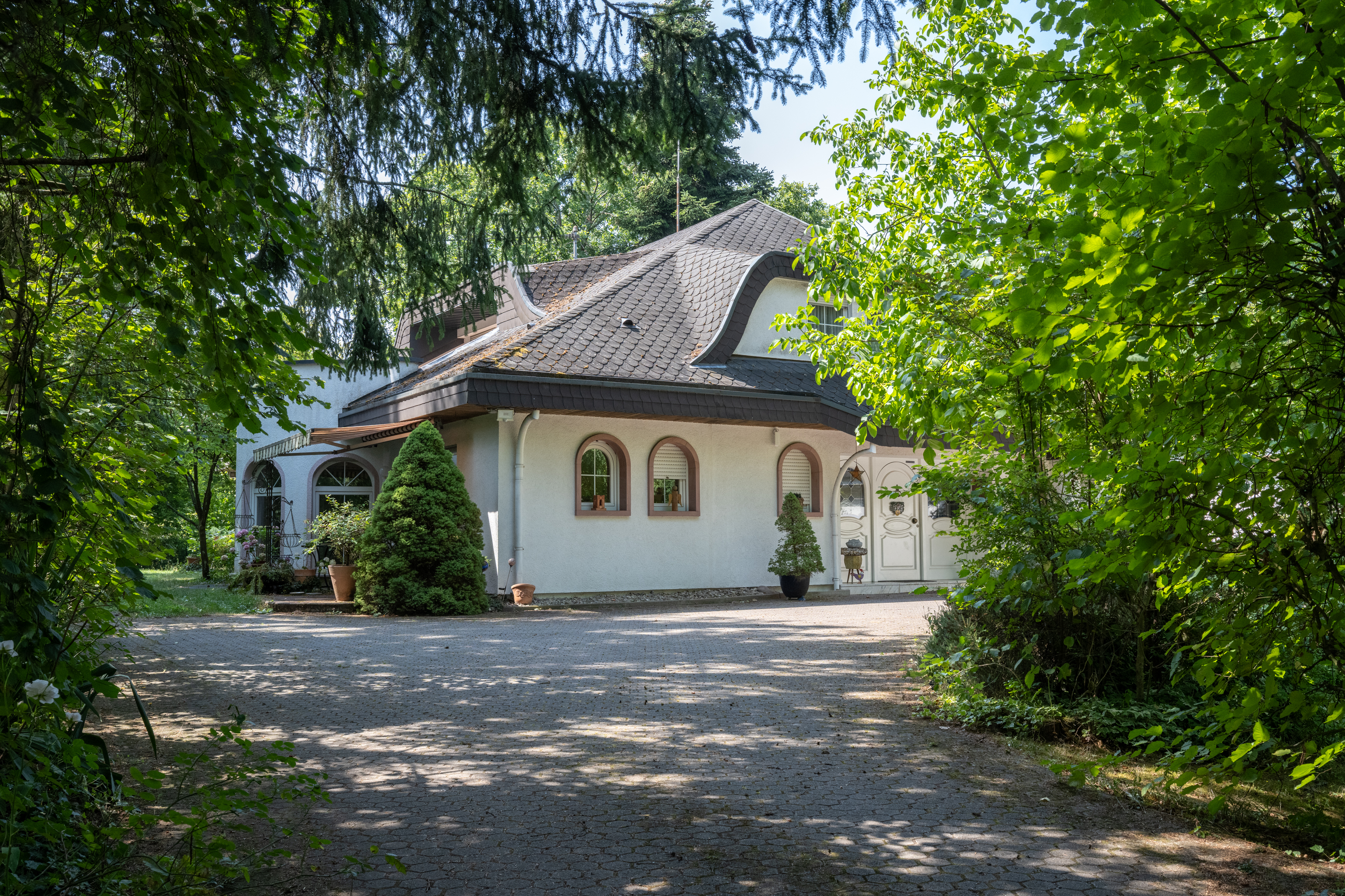 Exklusives und großzügiges Wohnen in Mitten von Natur!