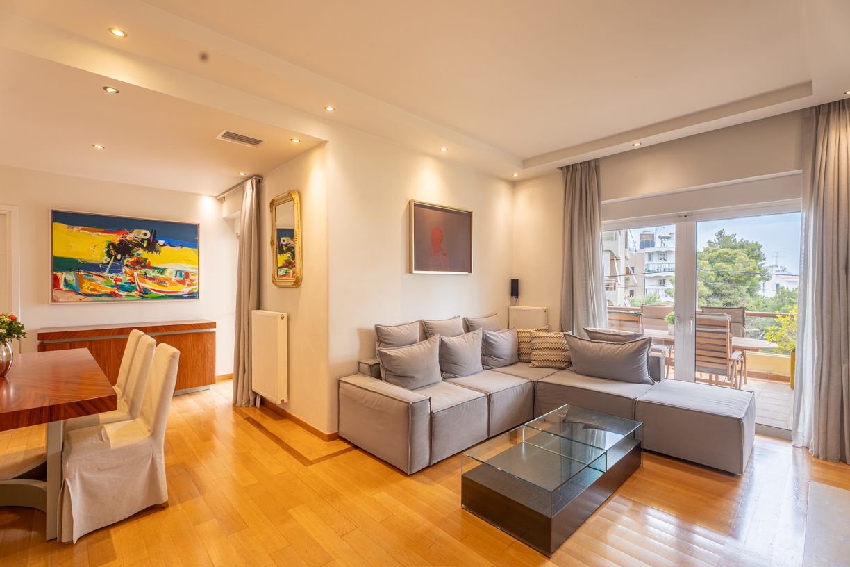 Family apartment with 3 master bedrooms and a spacious balcony in Varkiza