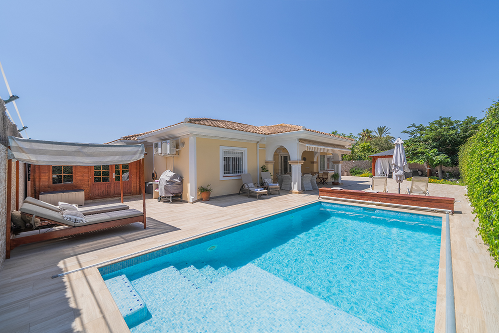 Magnificent Private Villa in Bonalba