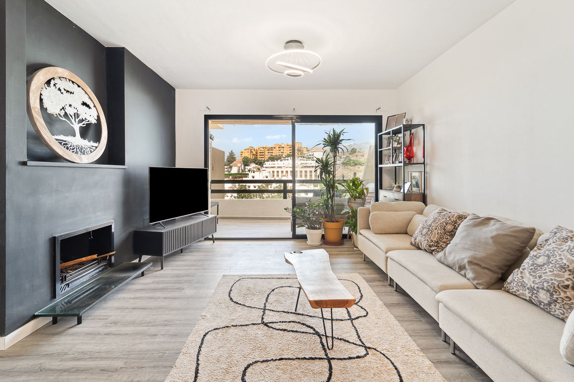 Beautiful family apartment with 3 bedrooms and mountain views