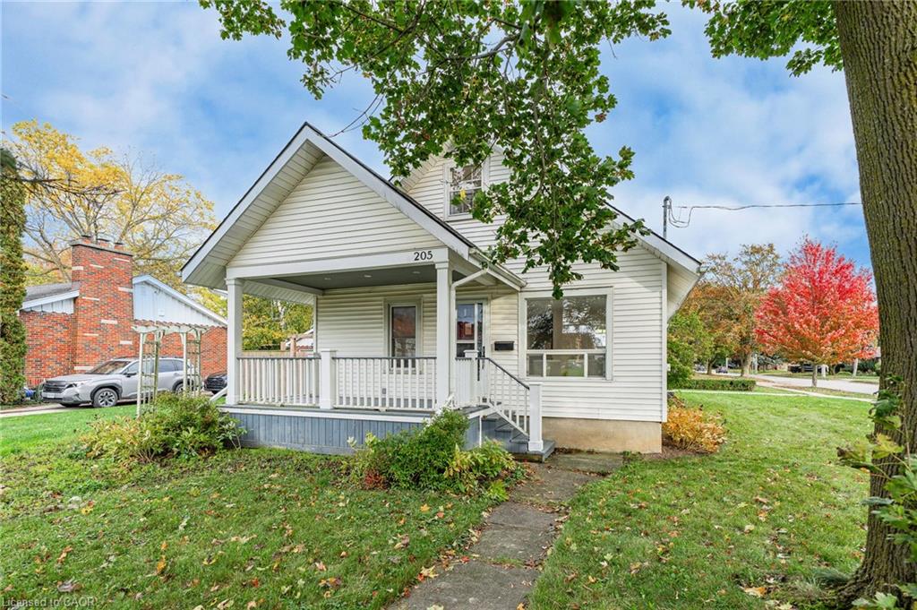 Charming Move In Ready Home On A Spacious Lot