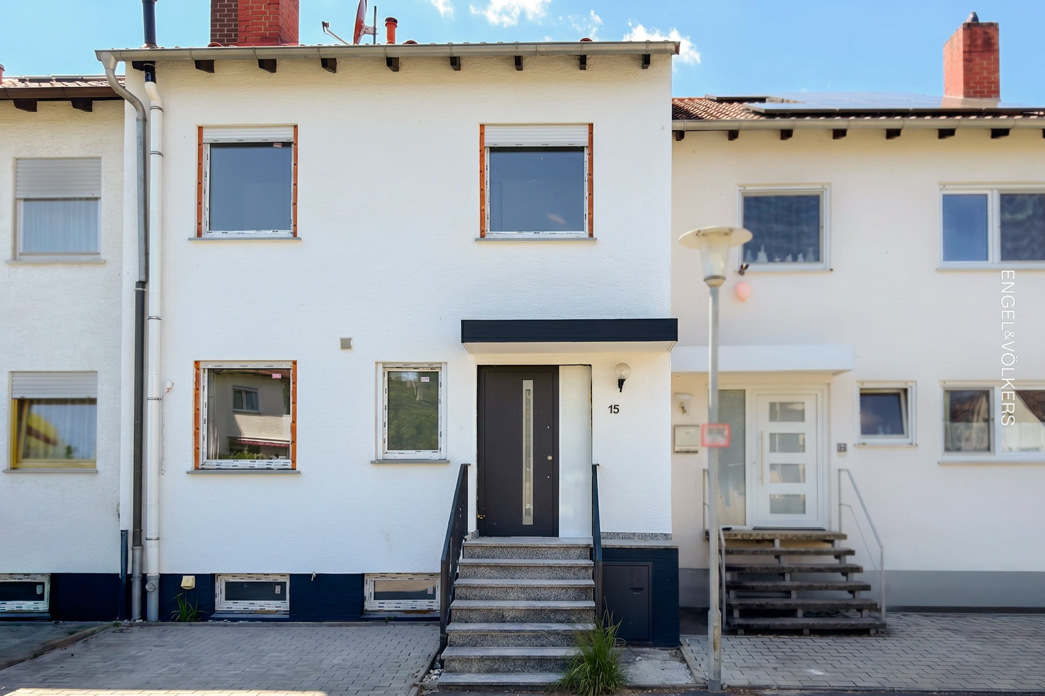 Erstbezug nach Sanierung: Reihenmittelhaus mit großem Garten, 5 Schlafzimmern  in Hemsbach