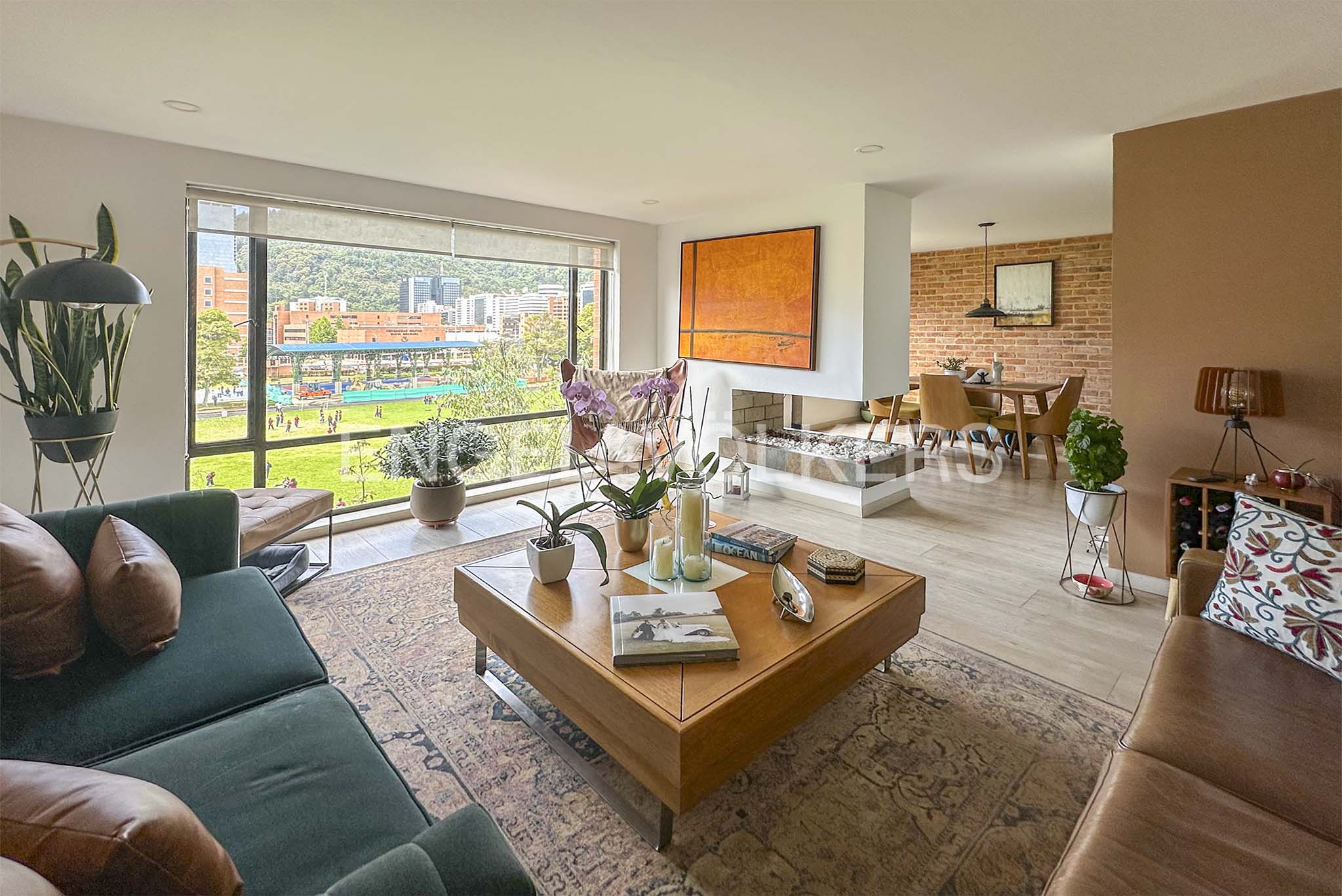 Apartamento con vista verde para venta en Rincón del Chicó