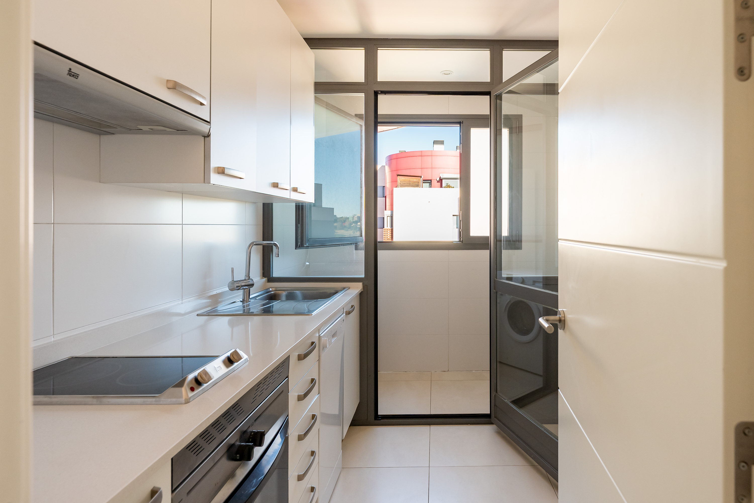 Bright one-bedroom apartment in Sanchinarro