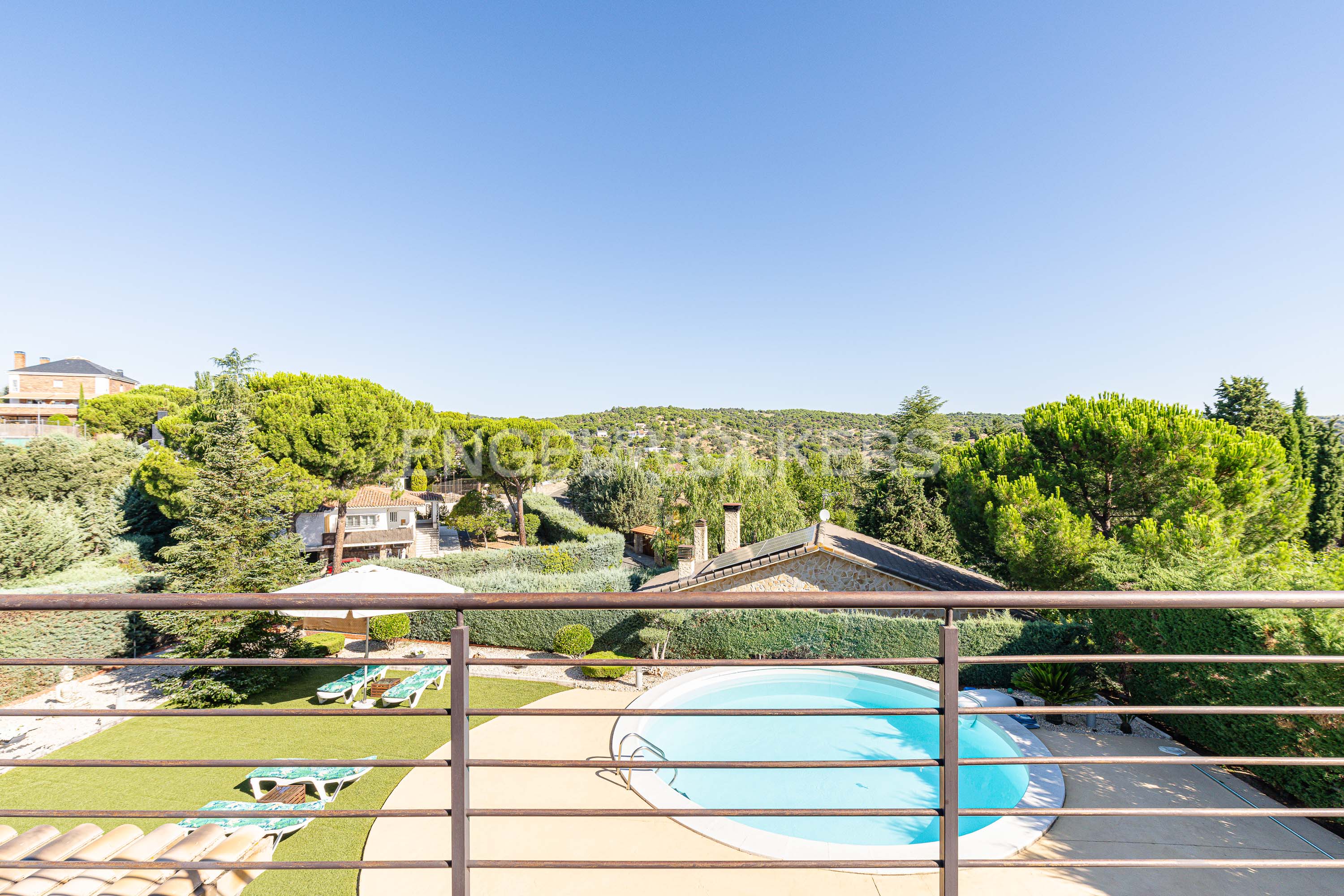 Magnificent modern villa in Jarabeltran