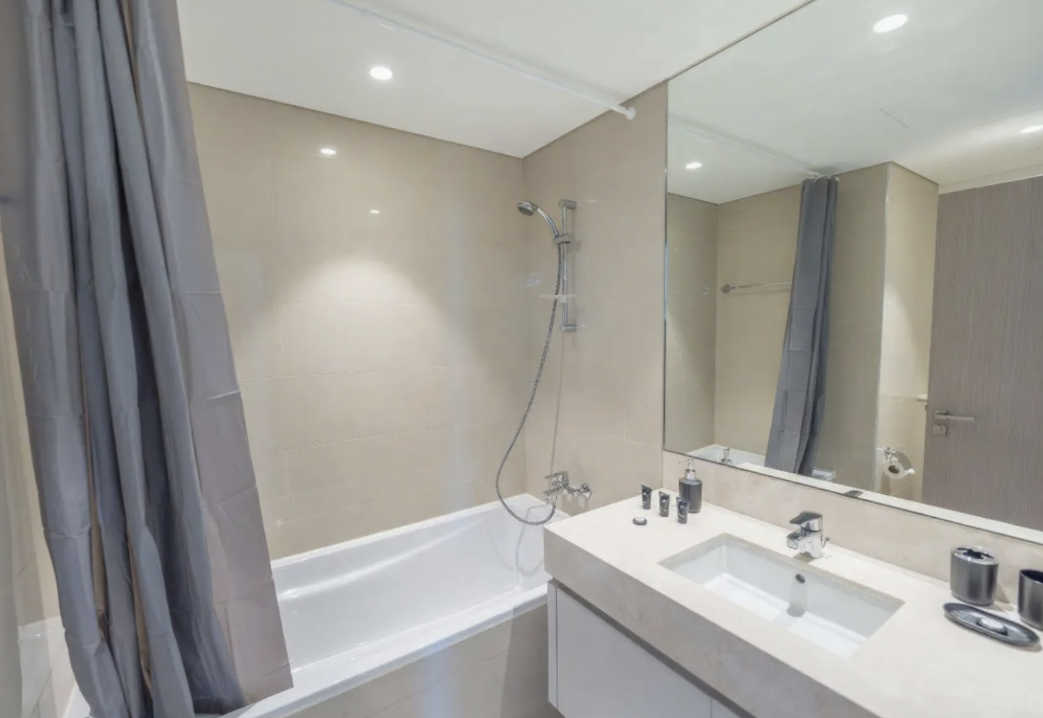 High Floor | Vacant | Fully Furnished