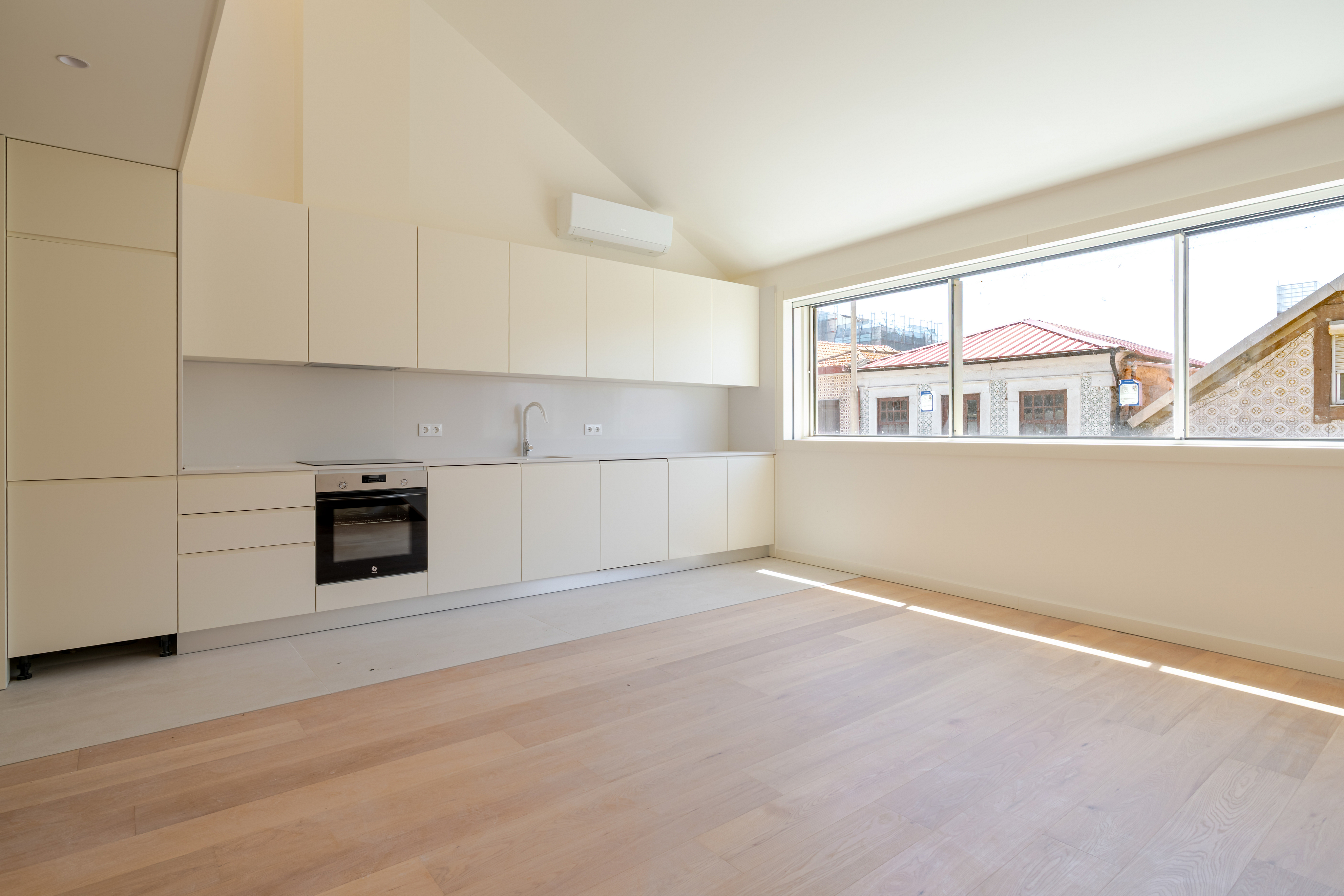 Apartamento T1 Duplex em fase de acabamentos em Matosinhos/ Brito Capelo