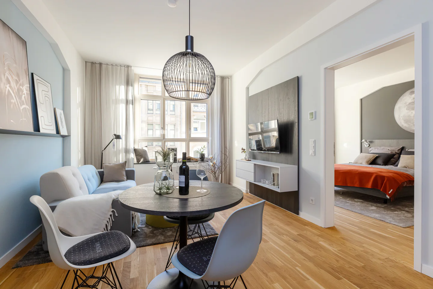 Luxuriös und unkompliziert – Voll ausgestattete Wohnung in Frankfurt - Photo 1