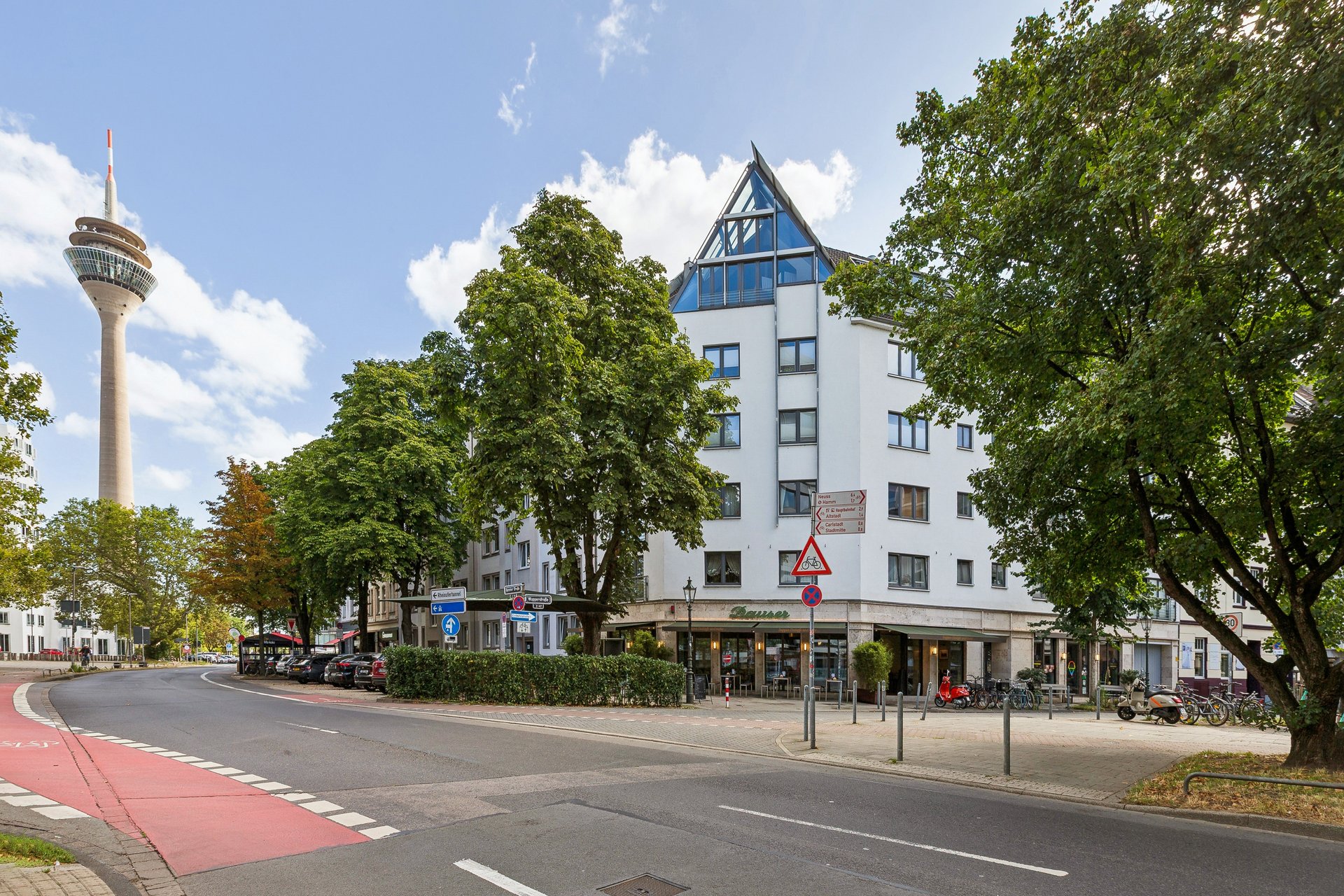 Urban living right by Düsseldorf’s Media Harbour