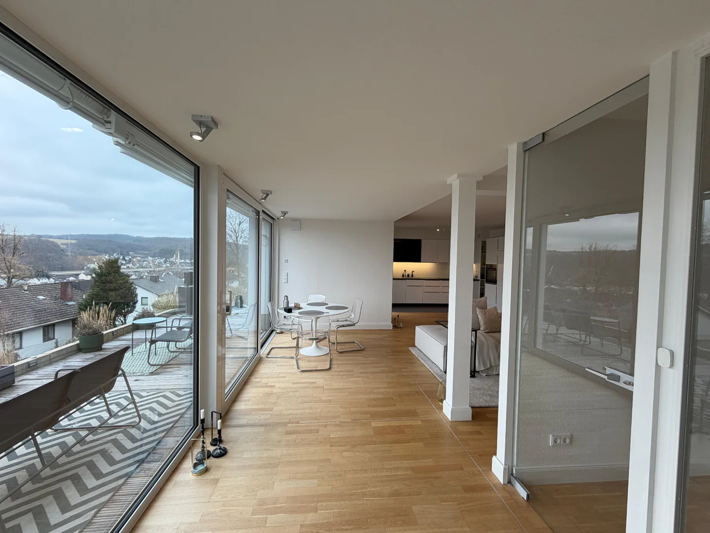 Stilvolle 3-Zimmer-Wohnung mit Panoramaterrasse in Bestlage am Siegener Giersberg - Foto 1