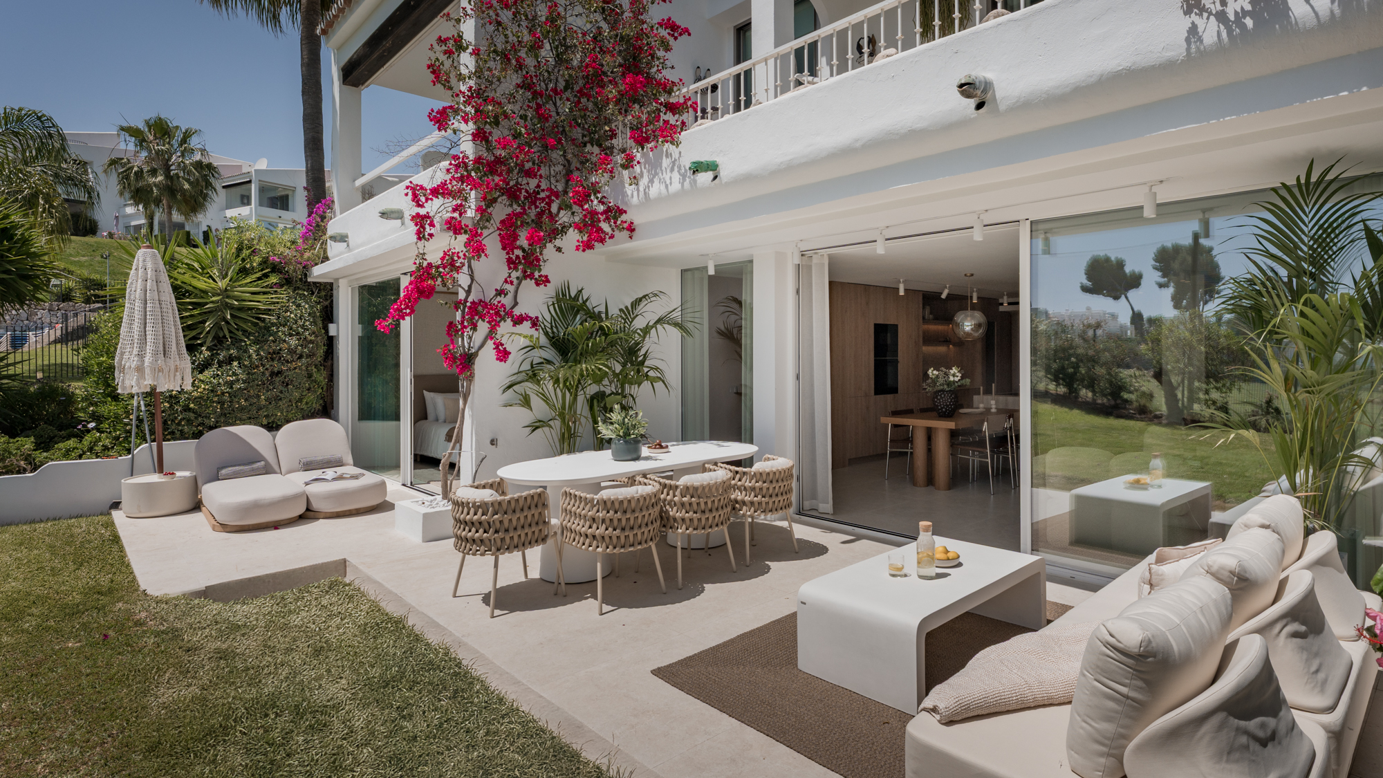 Elegante renovierte Wohnung im Herzen von Nueva Andalucía