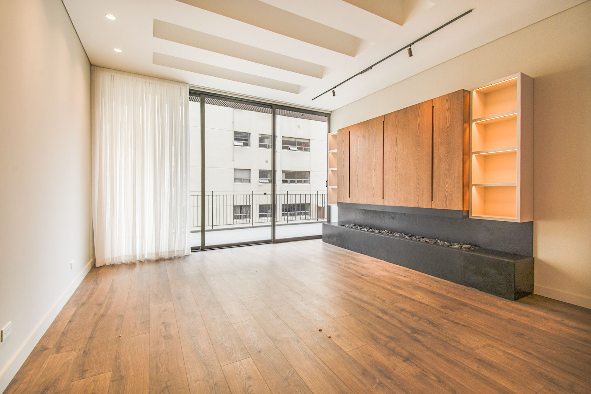 Moderno apartamento con terraza para arriendo en La Cabrera