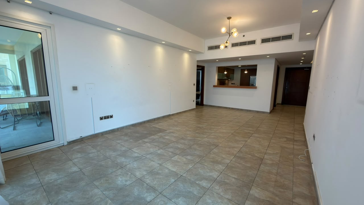 Exclusive | Unfurnished | Ready to Move