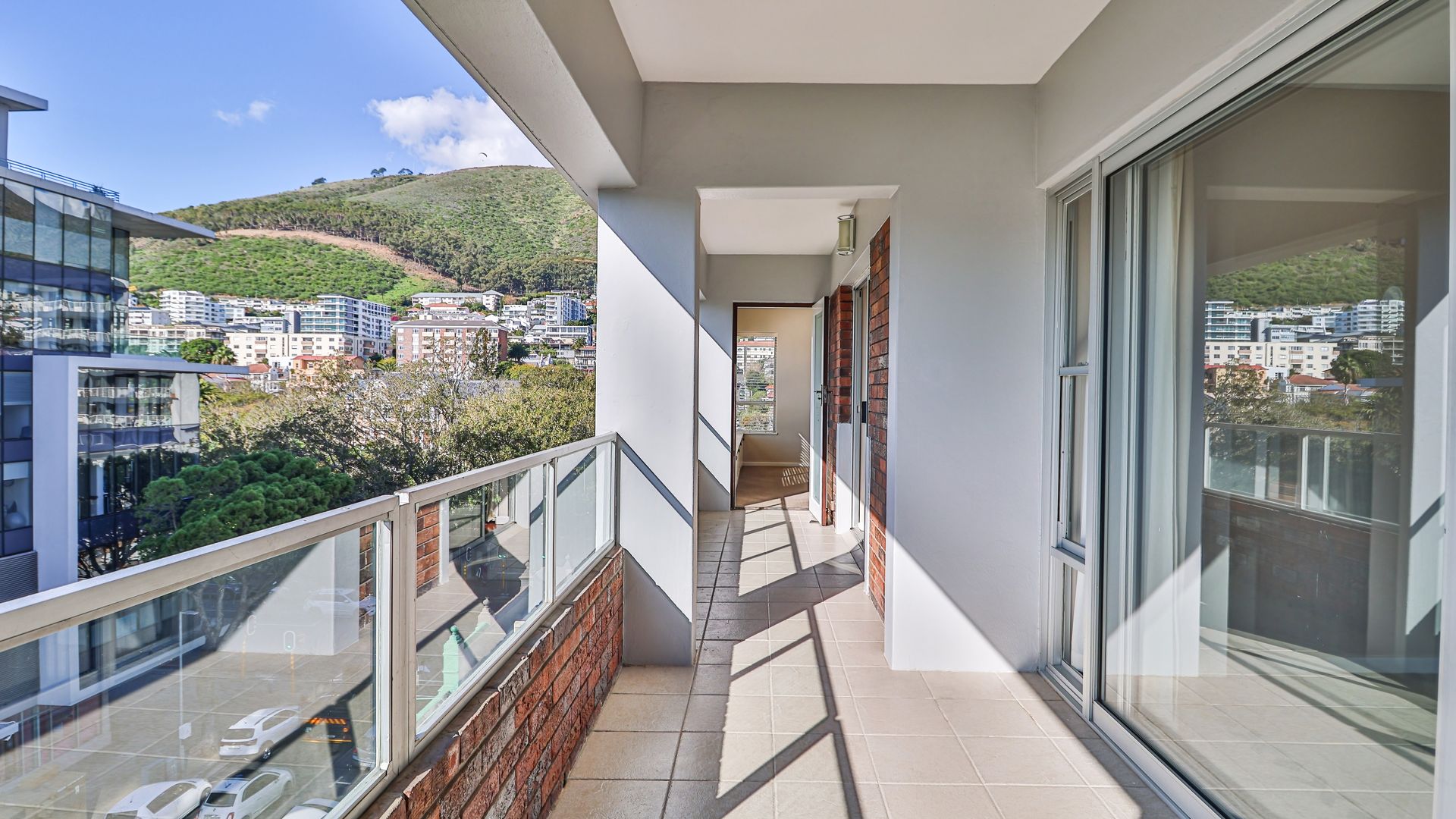 Spacious 190m² Apartment in Prime Sea Point Location