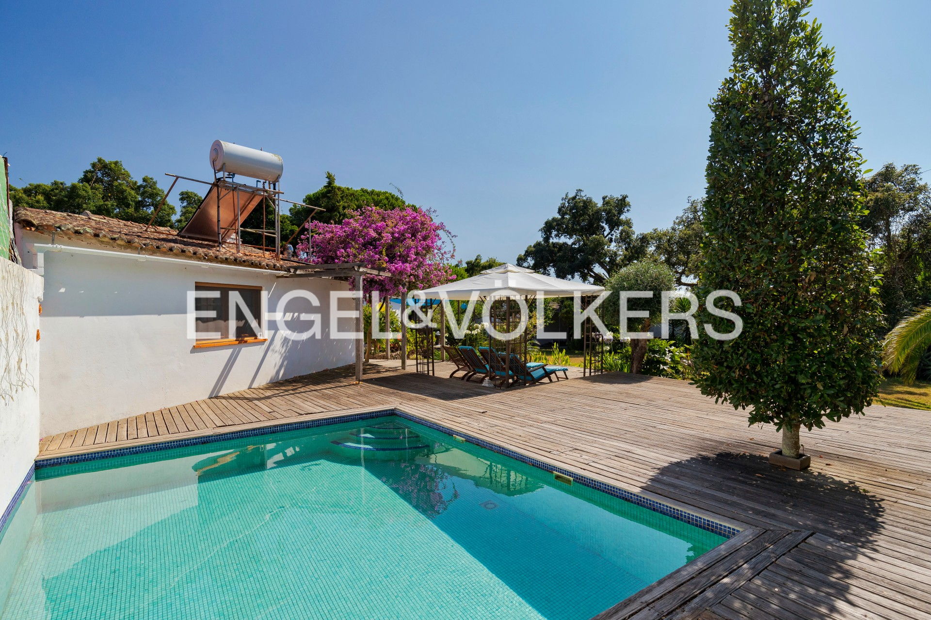 Villa near Melides with garden and swimming pool