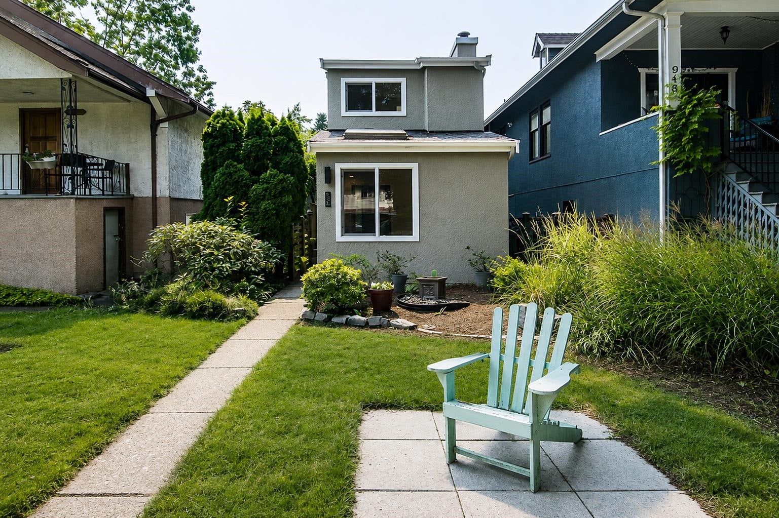 The Iconic Skinny House