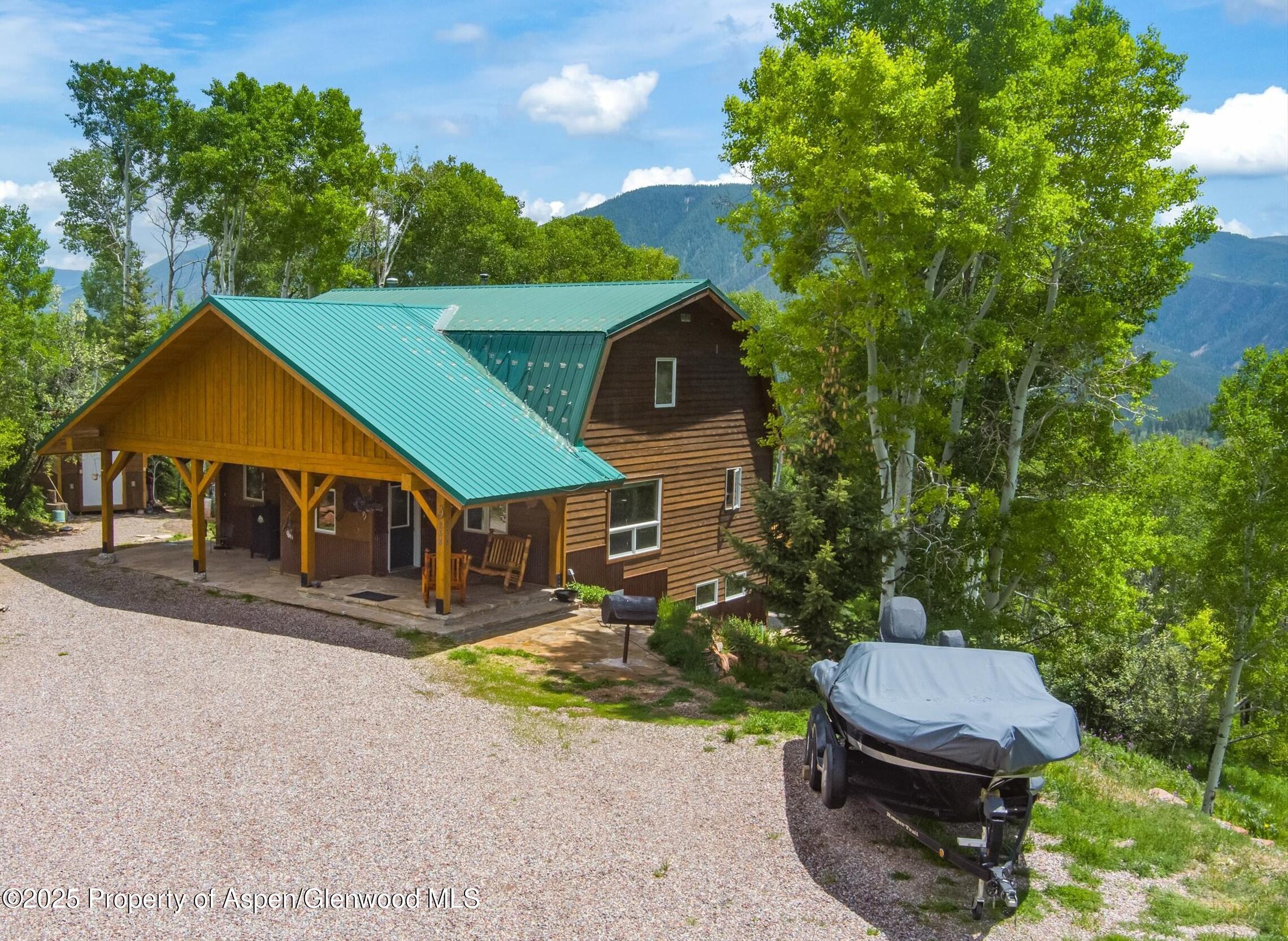 Only Minutes From the Reservoir and Great Lake Trout Fishing
