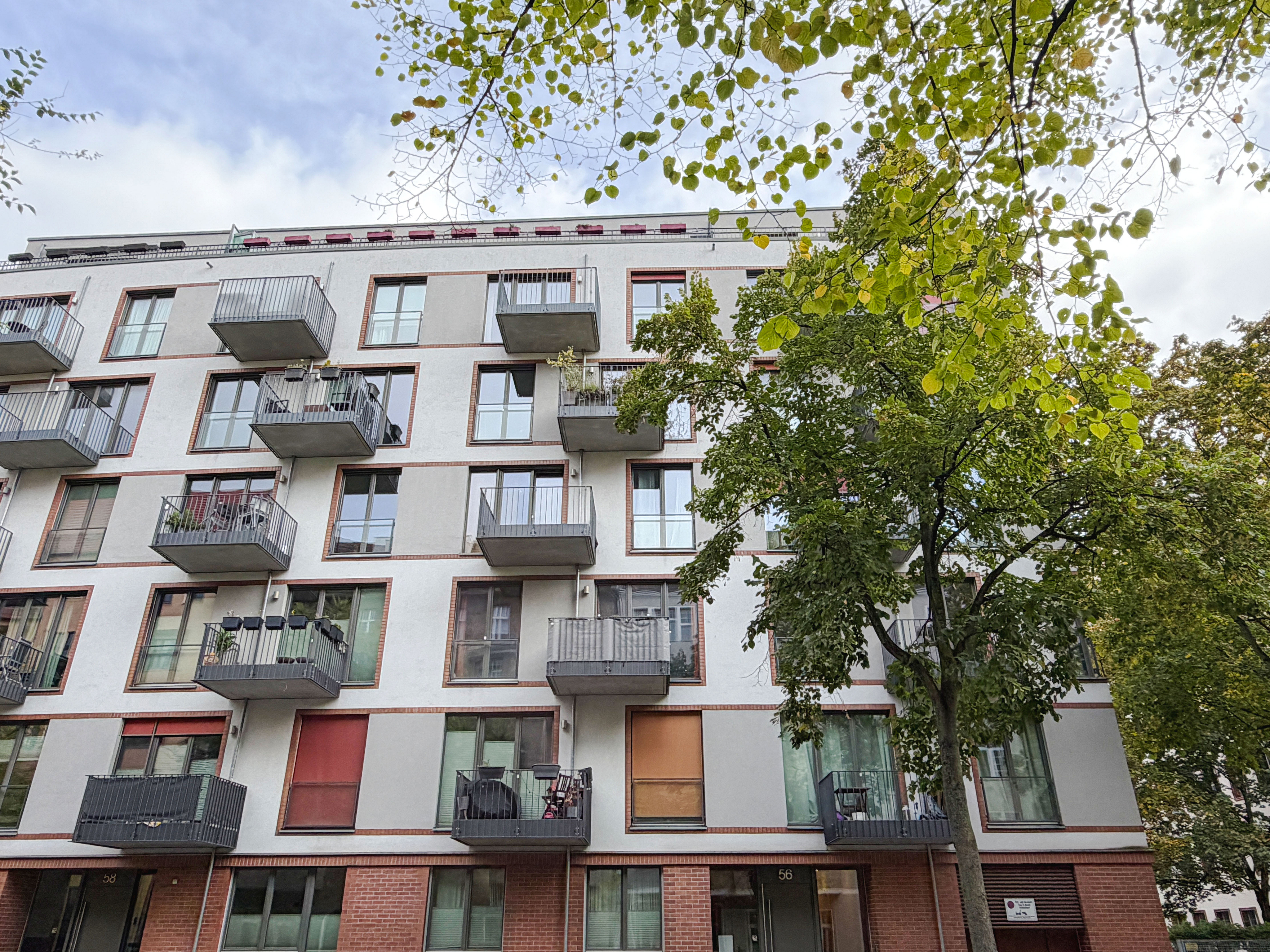 Familienfreundliches Neubau-Domizil mit zwei Balkonen nahe dem Lietzensee