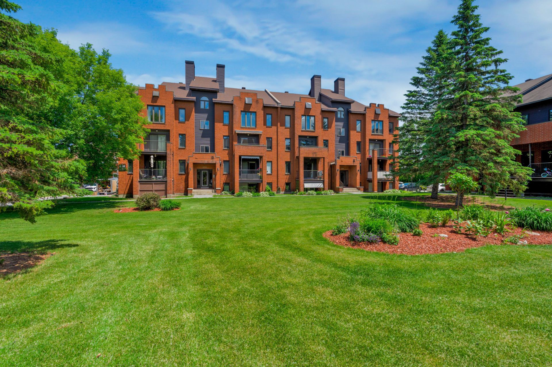 Turnkey Condo with Private Balcony