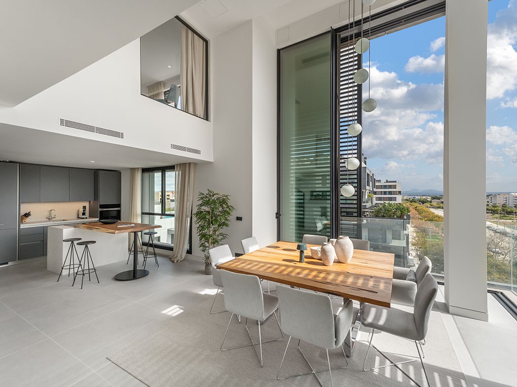 Neubau Penthouse mit Dachterrasse, Parkplätzen & Gemeinschaftspool