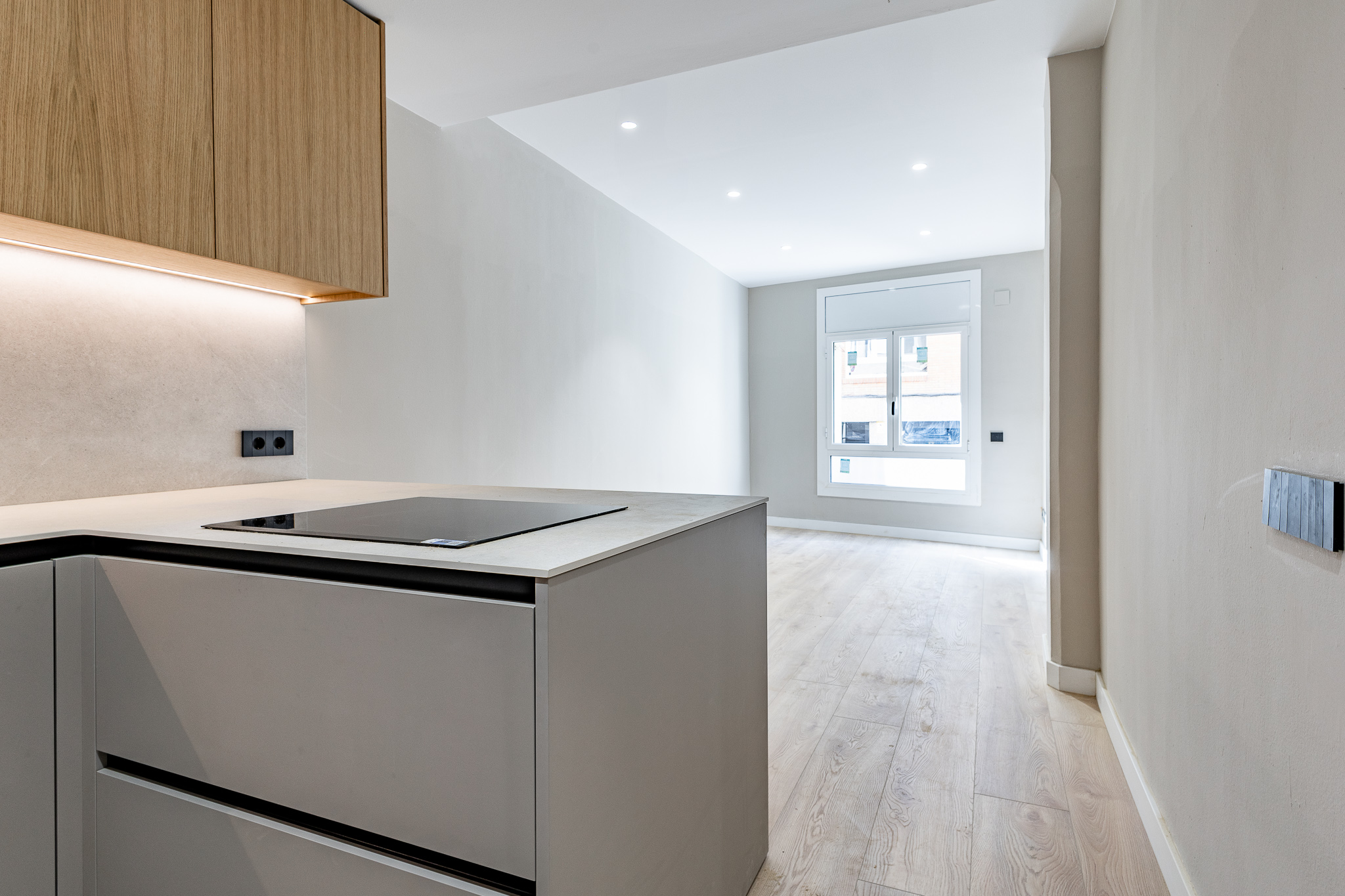 Elegante vivienda de diseño reformada en la calle Castanyer
