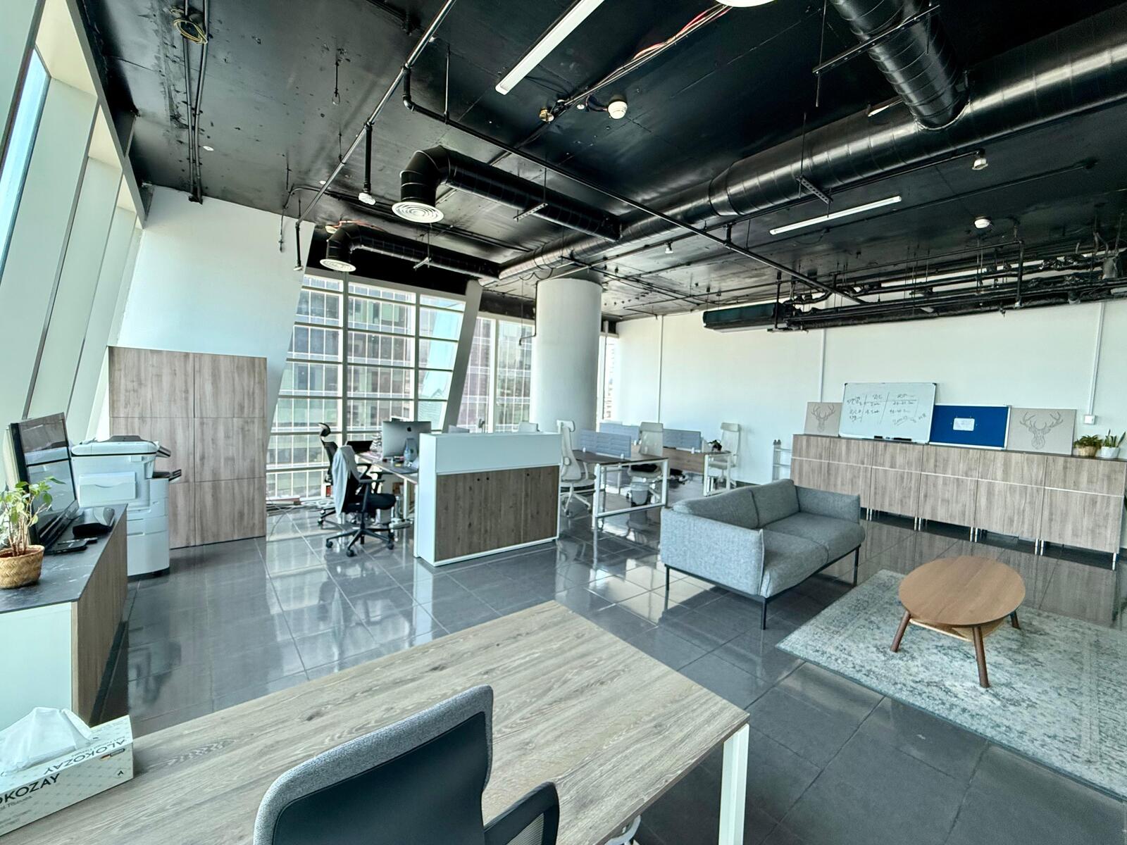 Corner Unit | Fully Furnished | Close To Metro