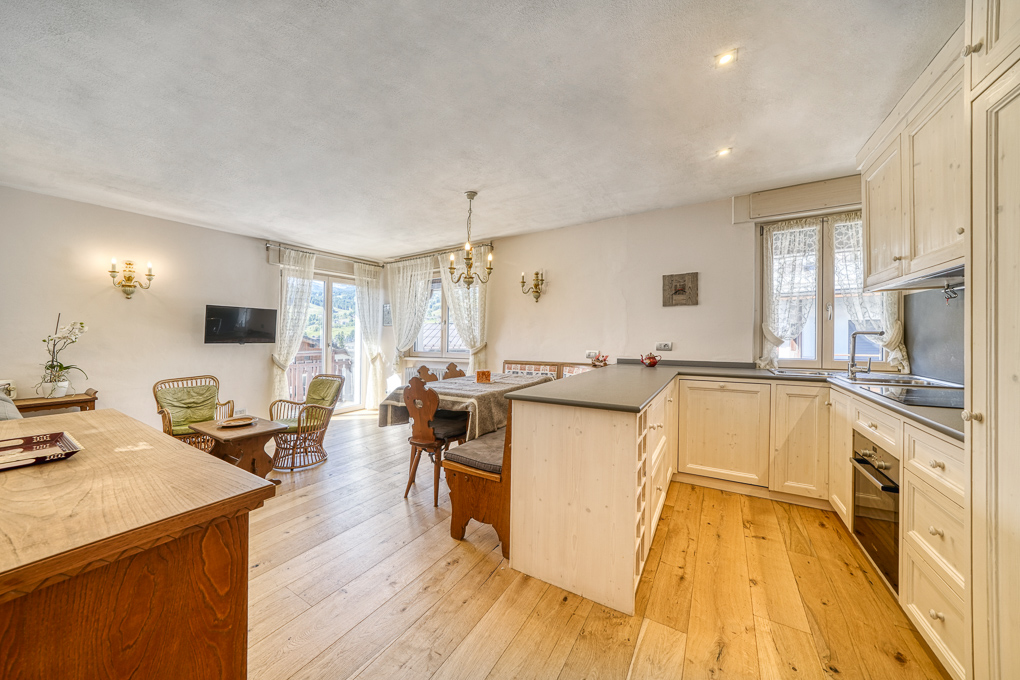 Renovated apartment steps from the heart of Cortina