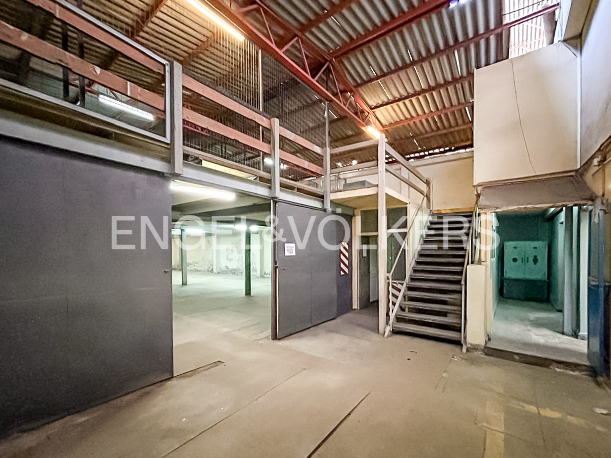 Dependencias comerciales céntricas con potencial