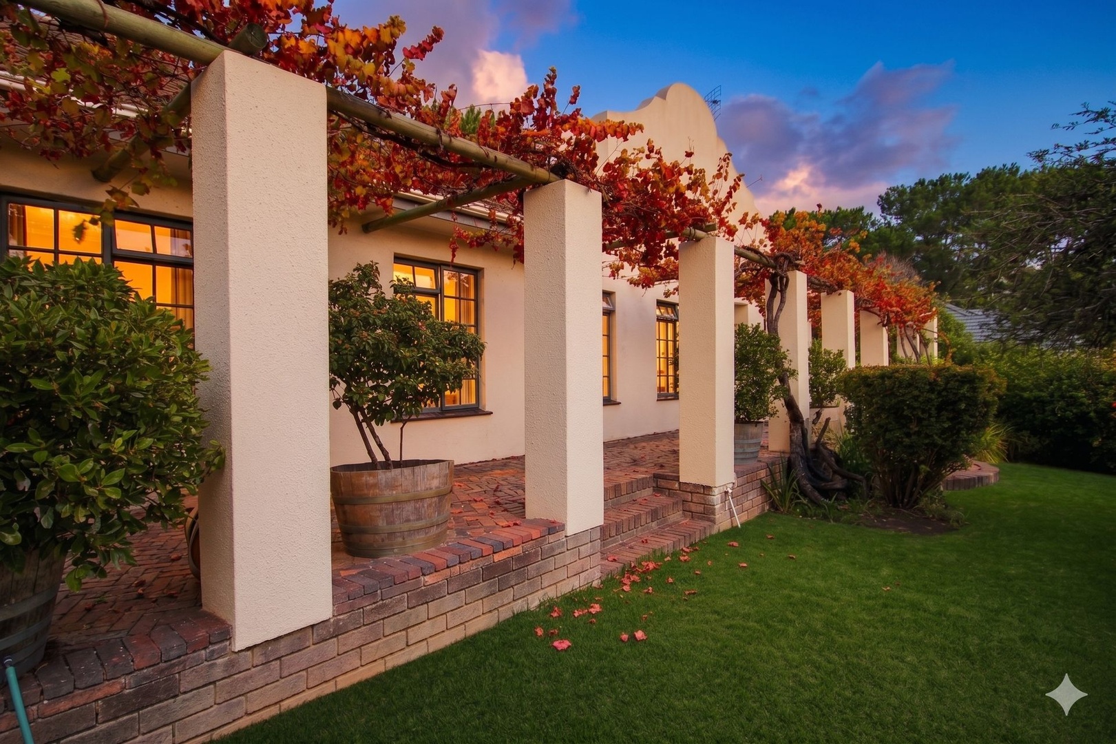 Well Maintained Self-Sufficient Cape-Dutch style Property in Tranquil Helena Heights